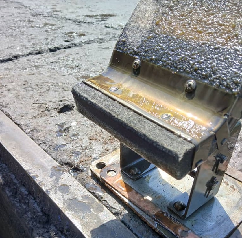 felt wick lubricator